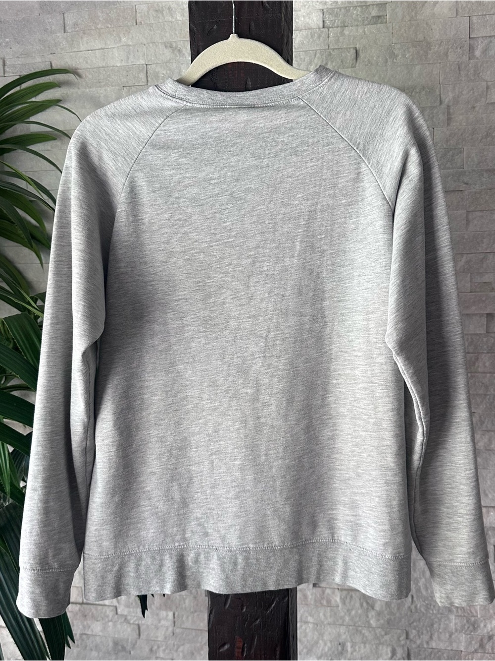 Nintendo Grey Retro Video Game Controller Sweatshirt Size M - Picture 4 of 5